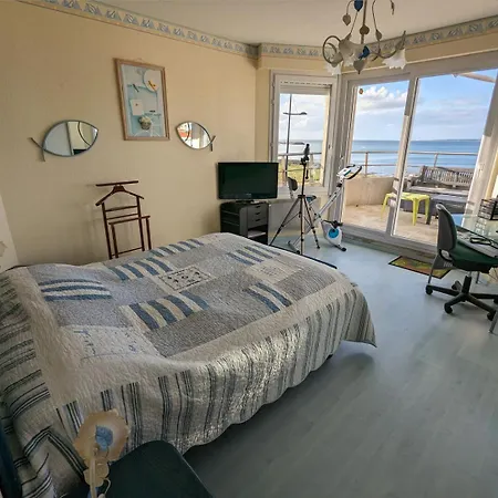 Holiday home Vent D'ange Maison Familiale Face A La *