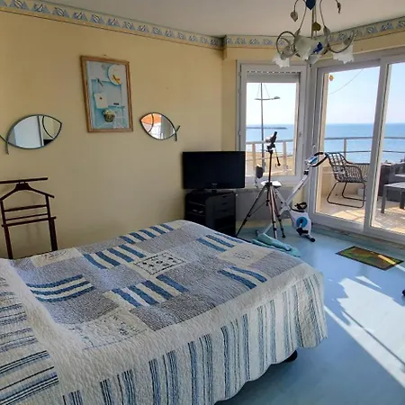Holiday home Vent D'ange Maison Familiale Face A La La Plaine-sur-Mer