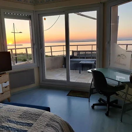 Vent D'ange Maison Familiale Face A La *