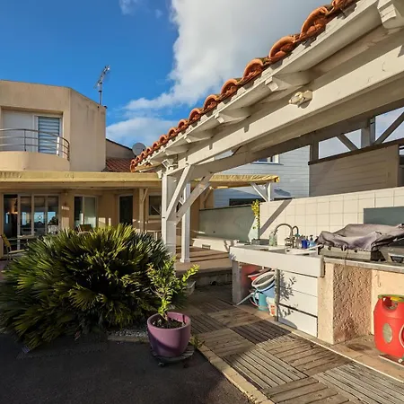 Holiday home Vent D'ange Maison Familiale Face A La La Plaine-sur-Mer
